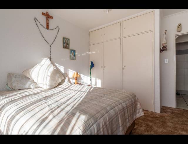 3 BEDROOM HOUSE FOR SALE IN LA ROCHELLE